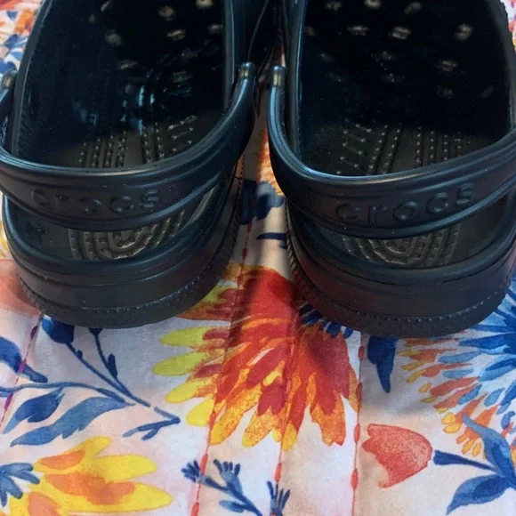 Crocs - Picture 4 of 7